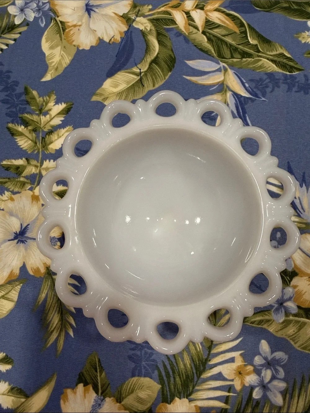 Milk Glass Lace-Edge Serving Bowl - White